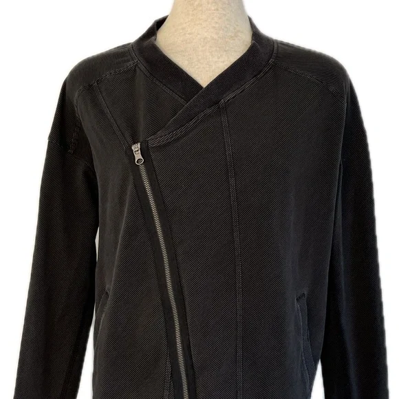 Lululemon Mula Bundle Wrap Black Jacket Yoga Wear Light Coat Cardigan size 8 - Picture 6 of 16